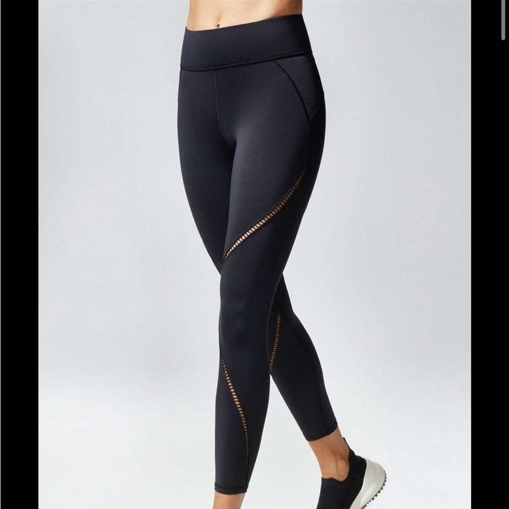 Michi Axial Black Leggings